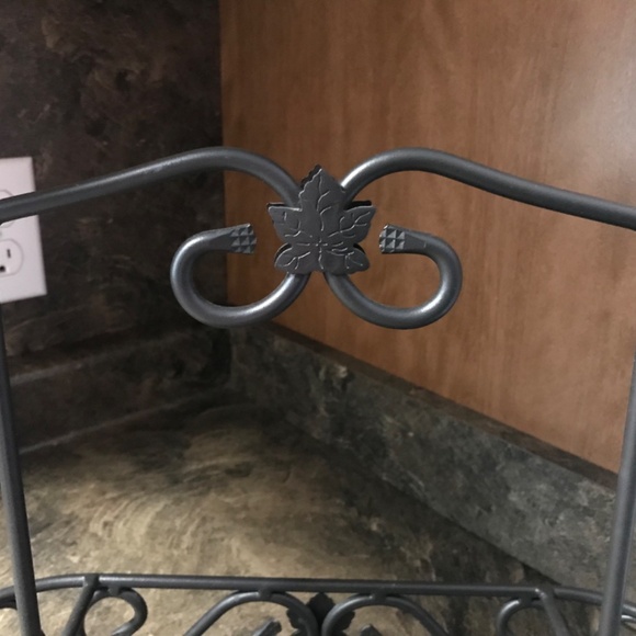 Longaberger Foundry Wrought Iron Caddy - Picture 2 of 8